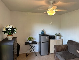 1690 SE Ridgewood St, Port Saint Lucie, FL 34952