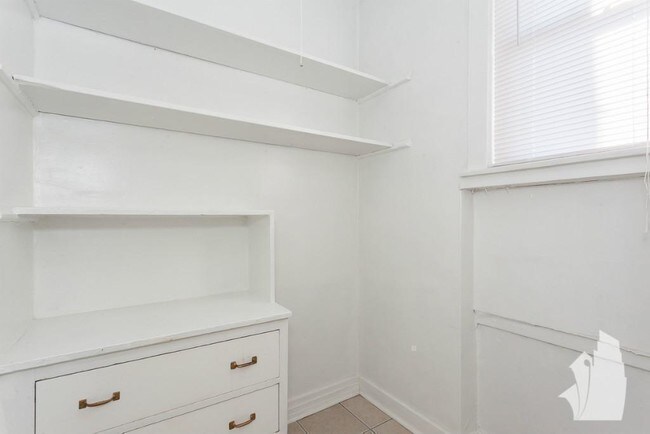 1115 W Oakdale Ave unit 1121-2A, Chicago, IL 60657 - photo 7