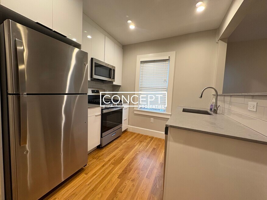 220 Banks St unit 6, Cambridge, MA 02138 - photo 1