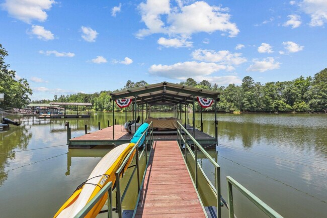 204 Lake Breeze Ln unit ID1302827P, Westminster, SC 29693 - photo 7