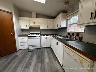 19 Pond View Rd, Winthrop, ME 04364