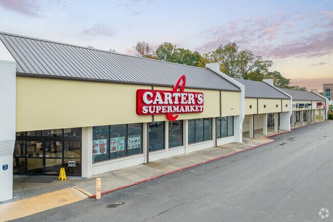 Shop at the locally owned Carter's Supermarket for all your grocery needs in Walker.