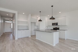 2380 N Carly Ave, Star, ID 83669