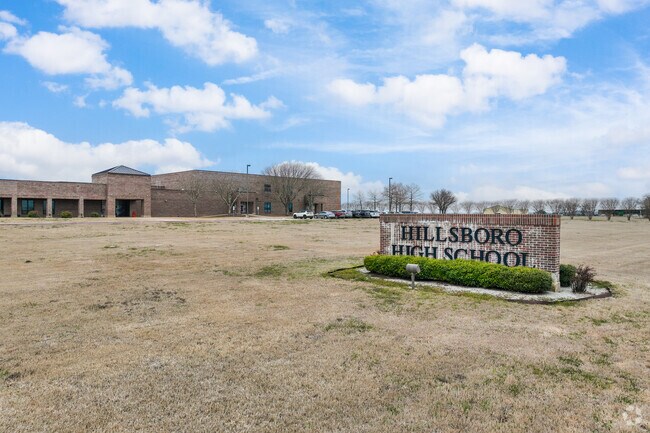 Niche gives Hillsboro High School a 13:1 student-to-teacher ratio.