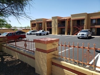 102 W Roger Rd, Tucson, AZ 85705