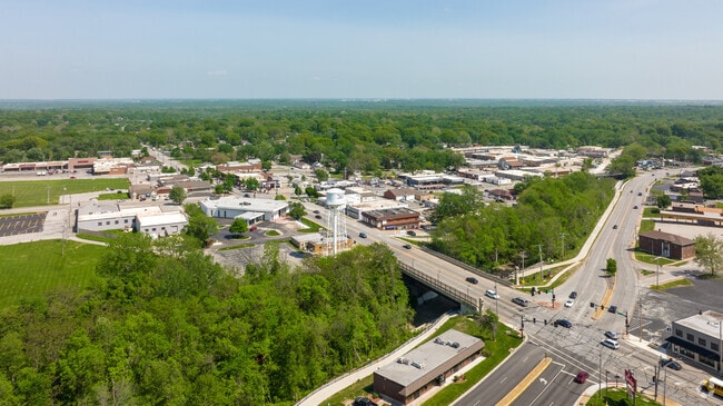 Raytown has tons of shopping and restaurants to choose from.