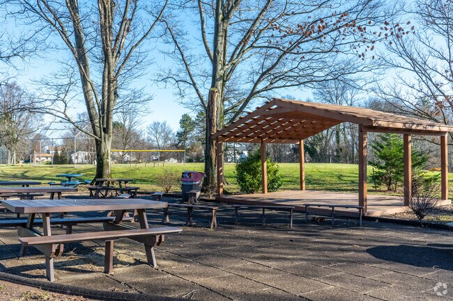Young students can attend Jarrettown Elementary school in Wyncote