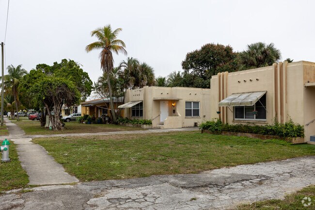There are some 1950`s homes that need some work in Highland Gardens.