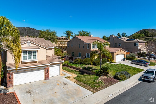 Los Alamos Hills homes feature open floor plans, gourmet kitchens, and prime Southern California living.