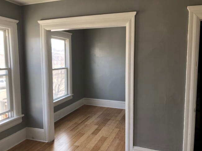 4043 Saint Clair Ave unit 2, Cleveland, OH 44103 - photo 3