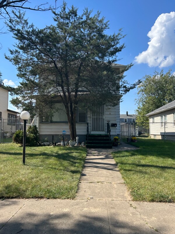 358 Arthur St Unit 2, Gary, IN 46404