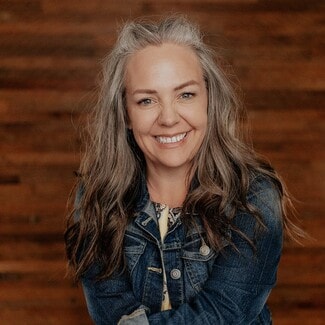 Traci Hacker
