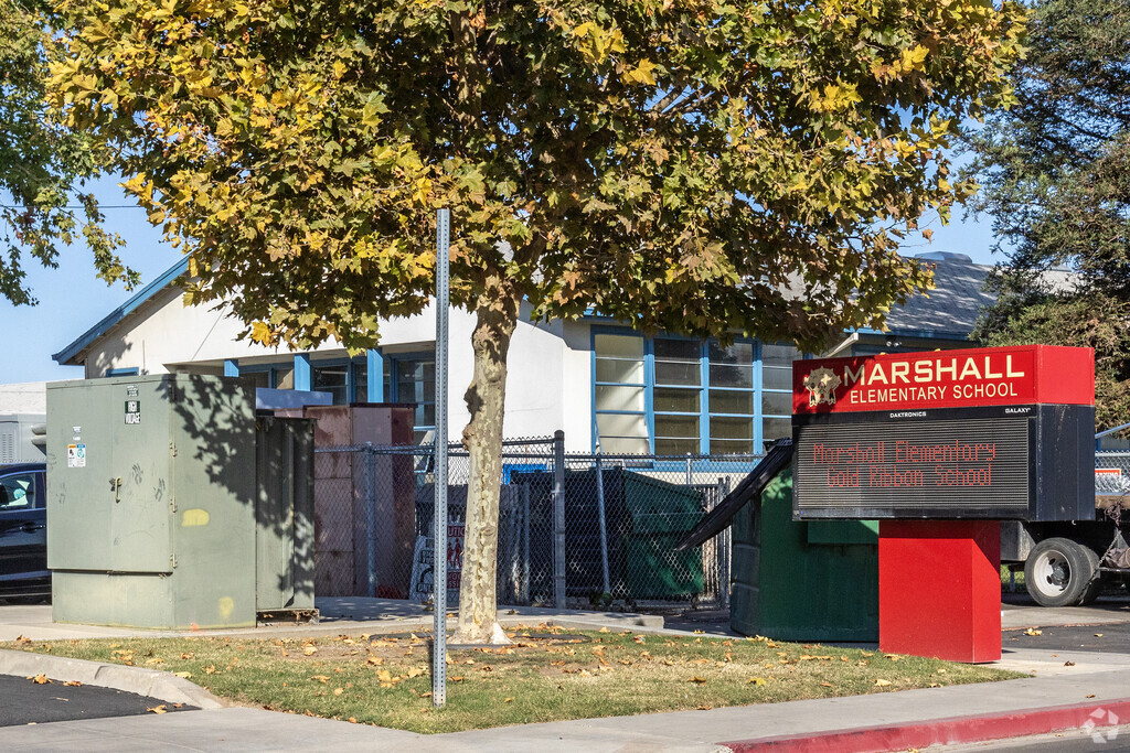 Marshall Elementary School serves grades K-2 in Fowler.
