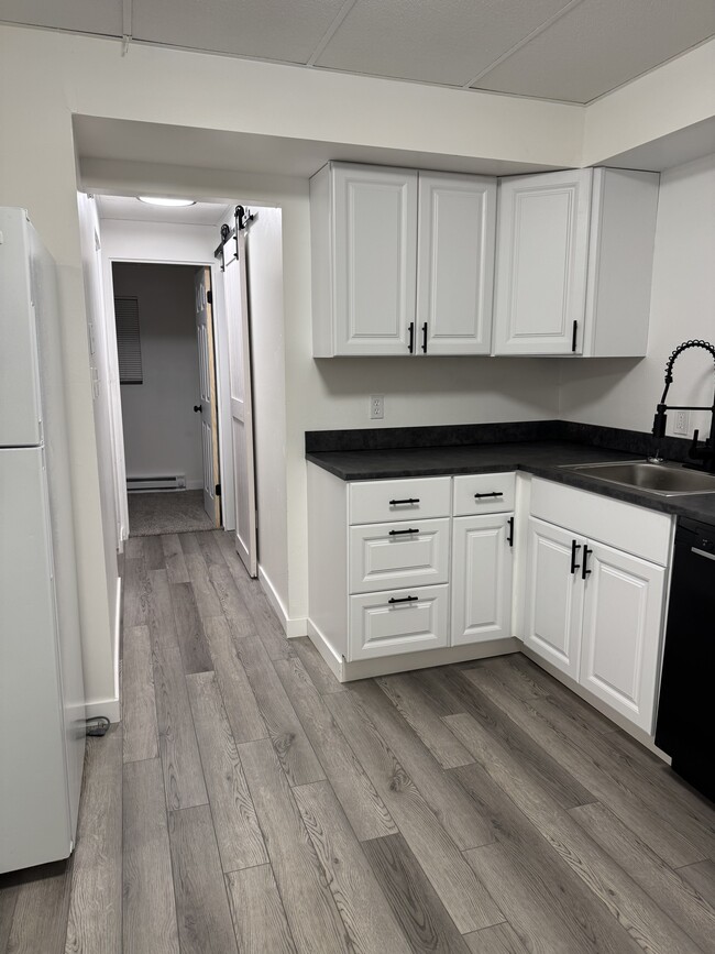 516 8th St S unit 3, Great Falls, MT 59405 - photo 4