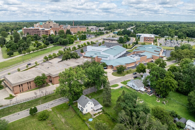 At the Youth Center School has a student-to-teacher ratio of 4 to 1.