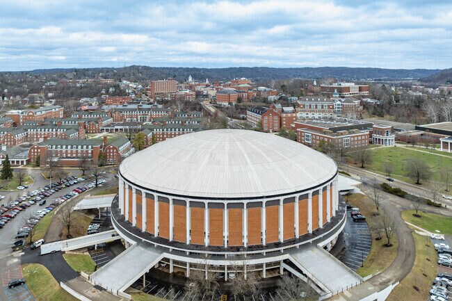 The county's seat that shares its name, Athens is the largest city for miles in any direction and home to Ohio University, the oldest public university in the state.