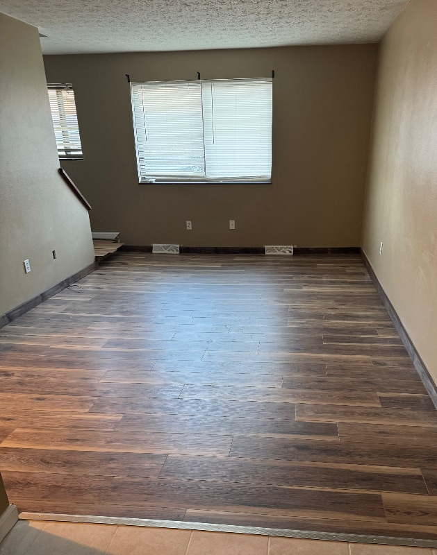 155 Palomino Dr, Weirton, WV 26062