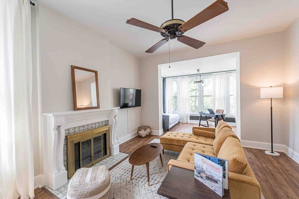 351 Thrall St unit ID1234535P, Cincinnati, OH 45220 - photo 1