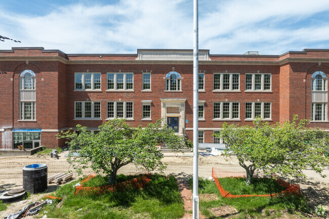 Tisbury Elementary School received a overall A- rating by Niche