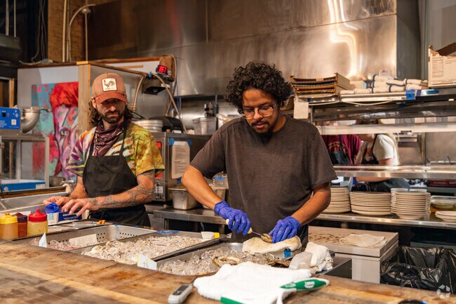 Head to the Waterdog for happy hour oysters just a short drive into downtown from Tingbridge.