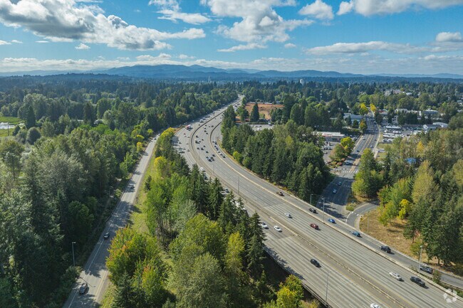 Indian Creek has easy access to I-5 and the surrounding areas.