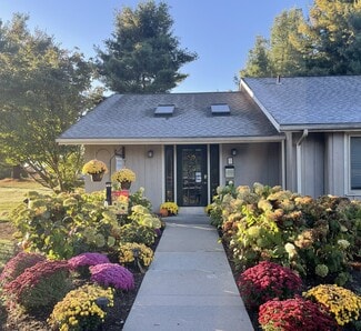 110 Jobs Hill Rd, Ellington, CT 06029