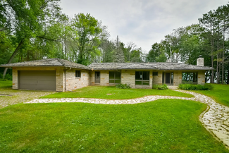 4306 High Point Beach Ln, Port Washington, WI 53074
