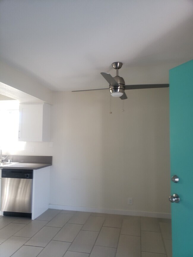 Foothill Apartments, Sylmar, CA 91342 - photo 6