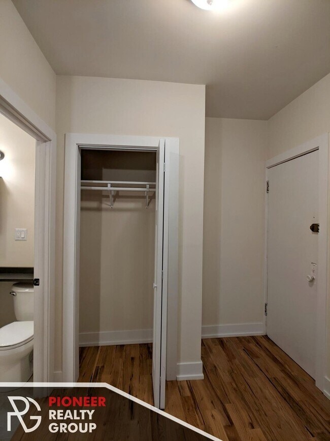 949 W Cornelia Ave unit Q, Chicago, IL 60657 - photo 6