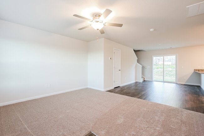 2135 Southlea Dr, Inman, SC 29349 - photo 3