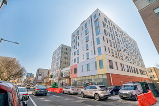 4240 Chestnut St, Philadelphia, PA 19104