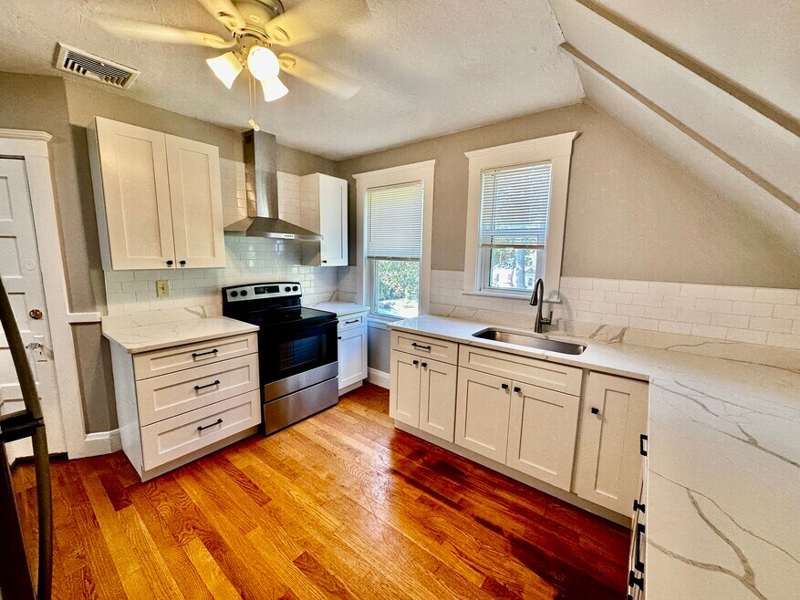 42 Raddin Grove Ave unit 3, Lynn, MA 01905 - photo 1