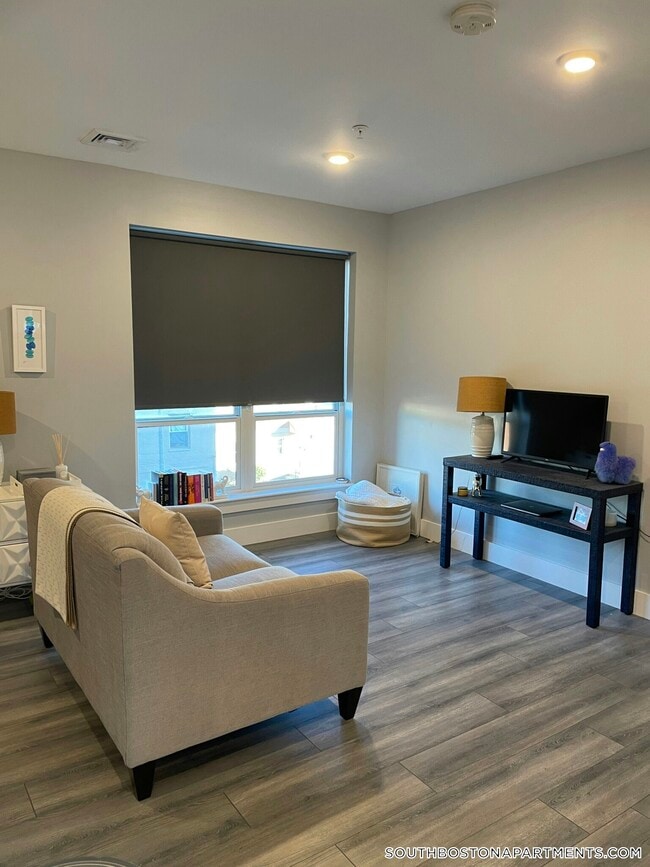 55 W Fifth St Unit 302, Boston, MA 02127
