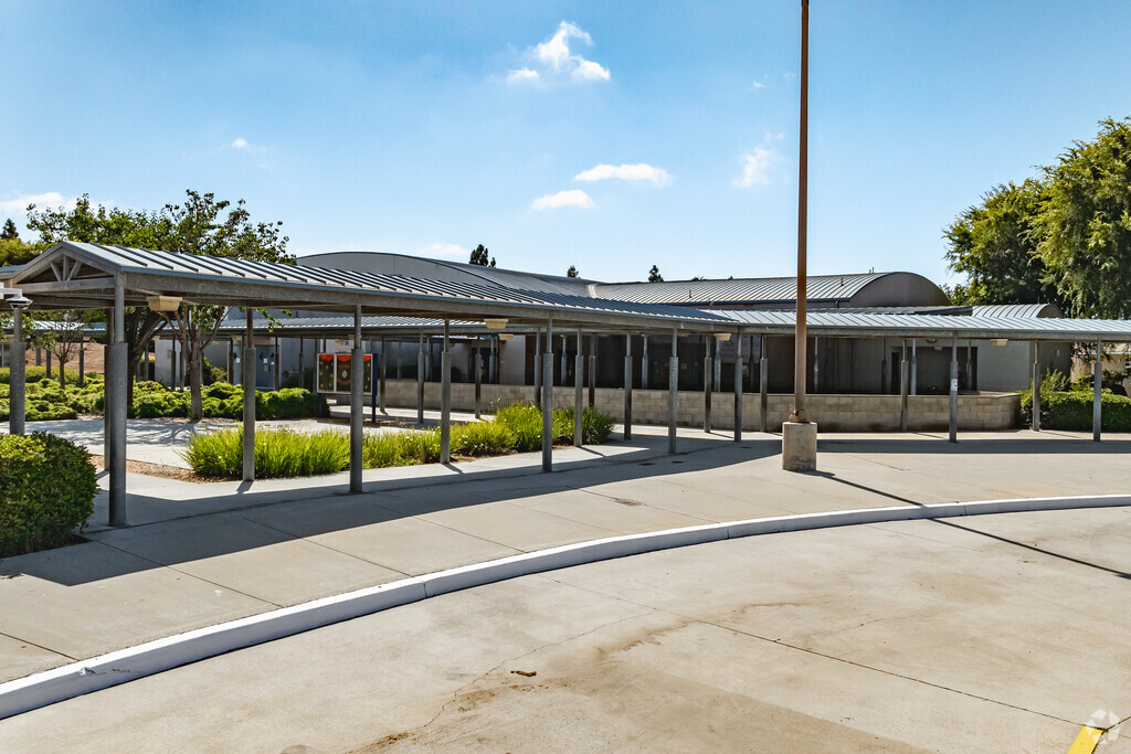 A look at the student drop off area at Teofilo Mendoza School located in Nestor.