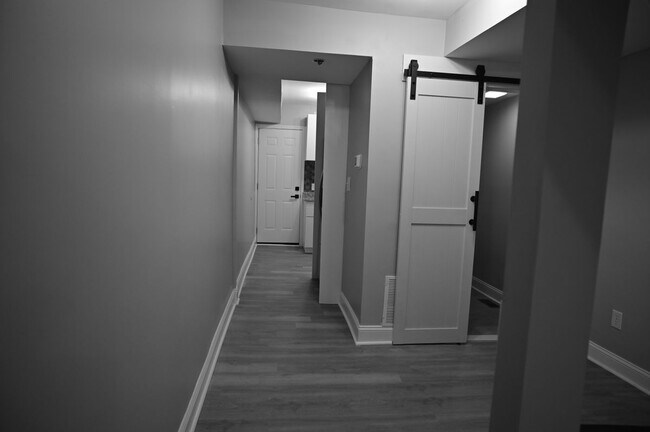 2544 Druid Hill Ave, Baltimore, MD 21217 - photo 5