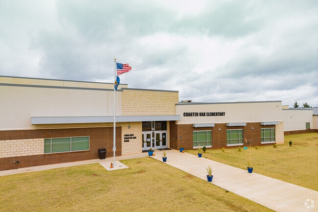 Charter Oak Elementary provides education in the Edmond area.