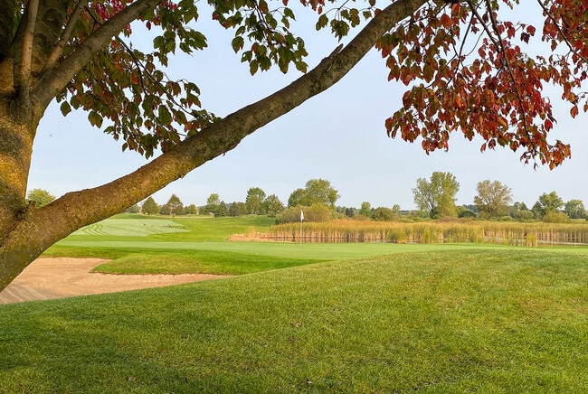 N Pic Sports Golf Course