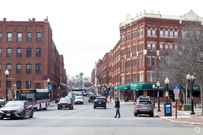 Residents of Bradley Brook benefit from the close proximity to downtown Haverhill.