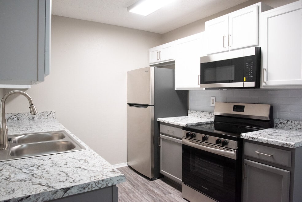 Chapel Ridge of Shawnee