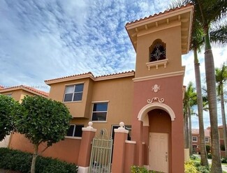 10668 SW 6th St, Pembroke Pines, FL 33025