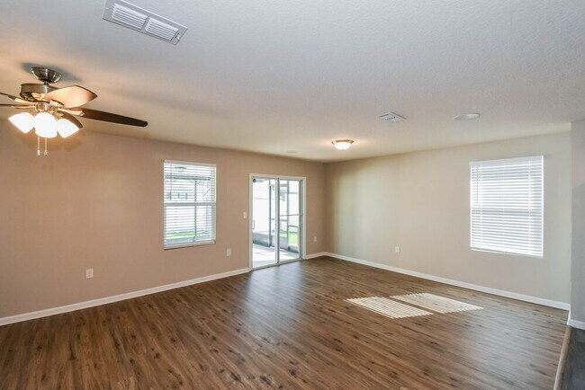 2226 Pebble Point Dr, Green Cove Springs, FL 32043 - photo 6