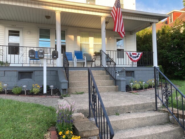 314 Willow St unit 314 Fl 1, Dunmore, PA 18512 - photo 4