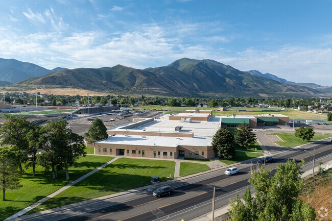 Payson Junior High School is located in the Payson neighborhood.