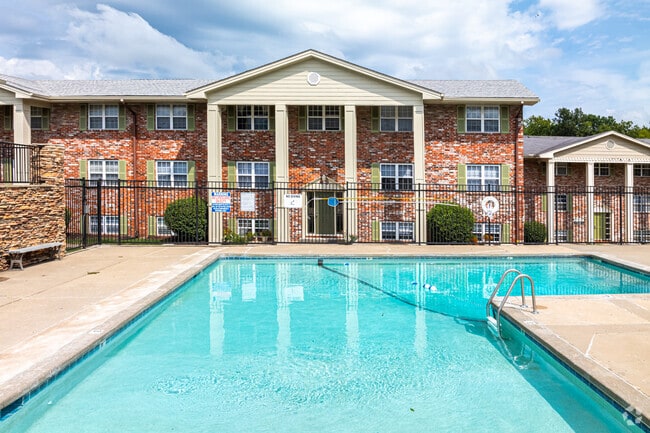 Columbia Crossing, Columbia, MO 65202 - photo 2