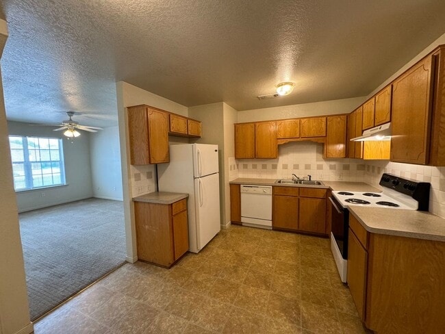 404 Brittney Way unit C, Harker Heights, TX 76548 - photo 7