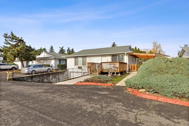 Lincoln Court, Portland, OR 97233 - photo 7