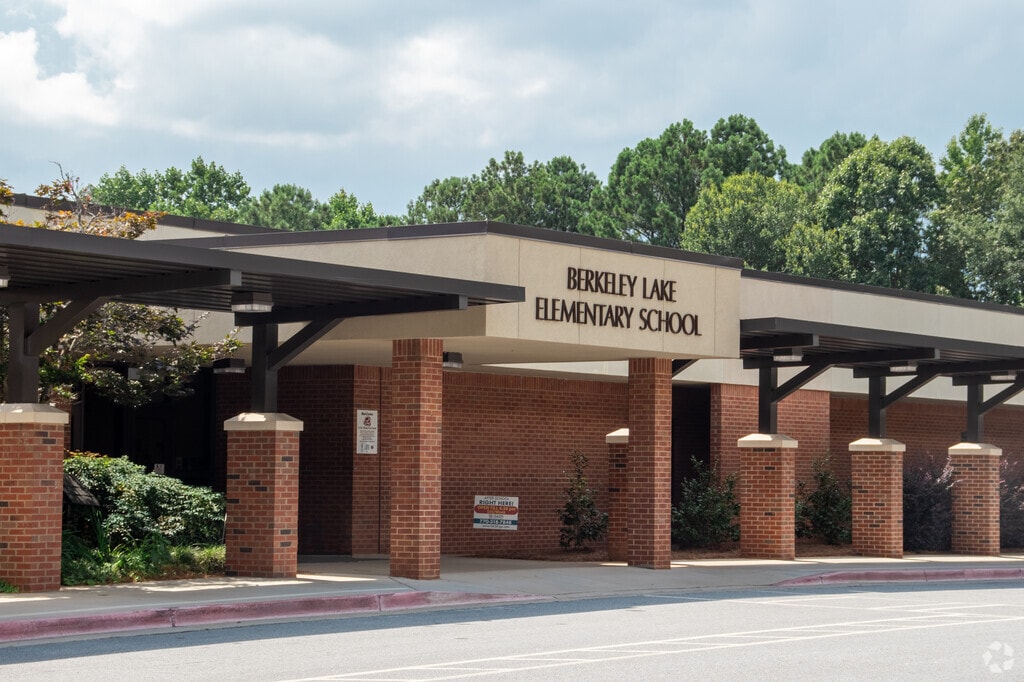 Main entrance to Berkeley Lake Elementary School in Peachtree Corners, Berkeley Lake GA
