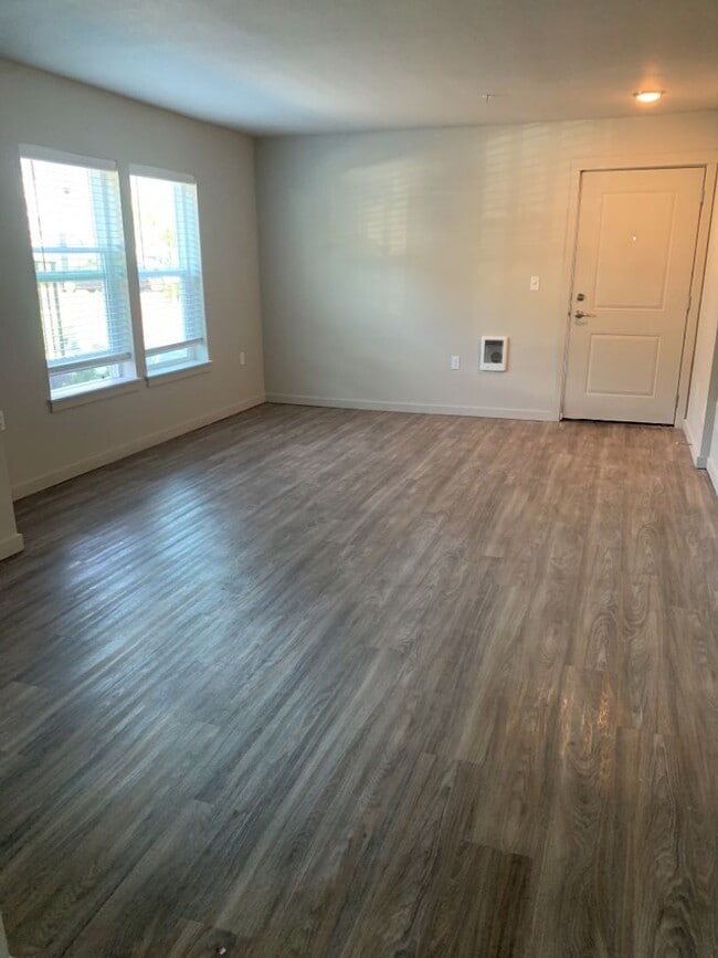 Northbrook Village, Fairview, OR 97024 - photo 3