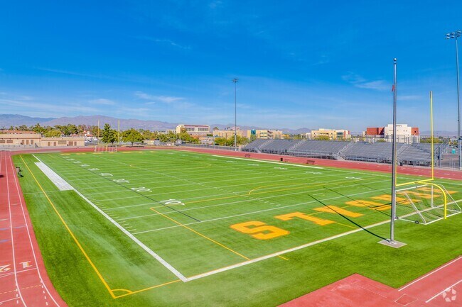 Bonanza High School has a great football team.