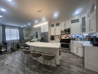 125-14 18th Ave, Queens, NY 11356